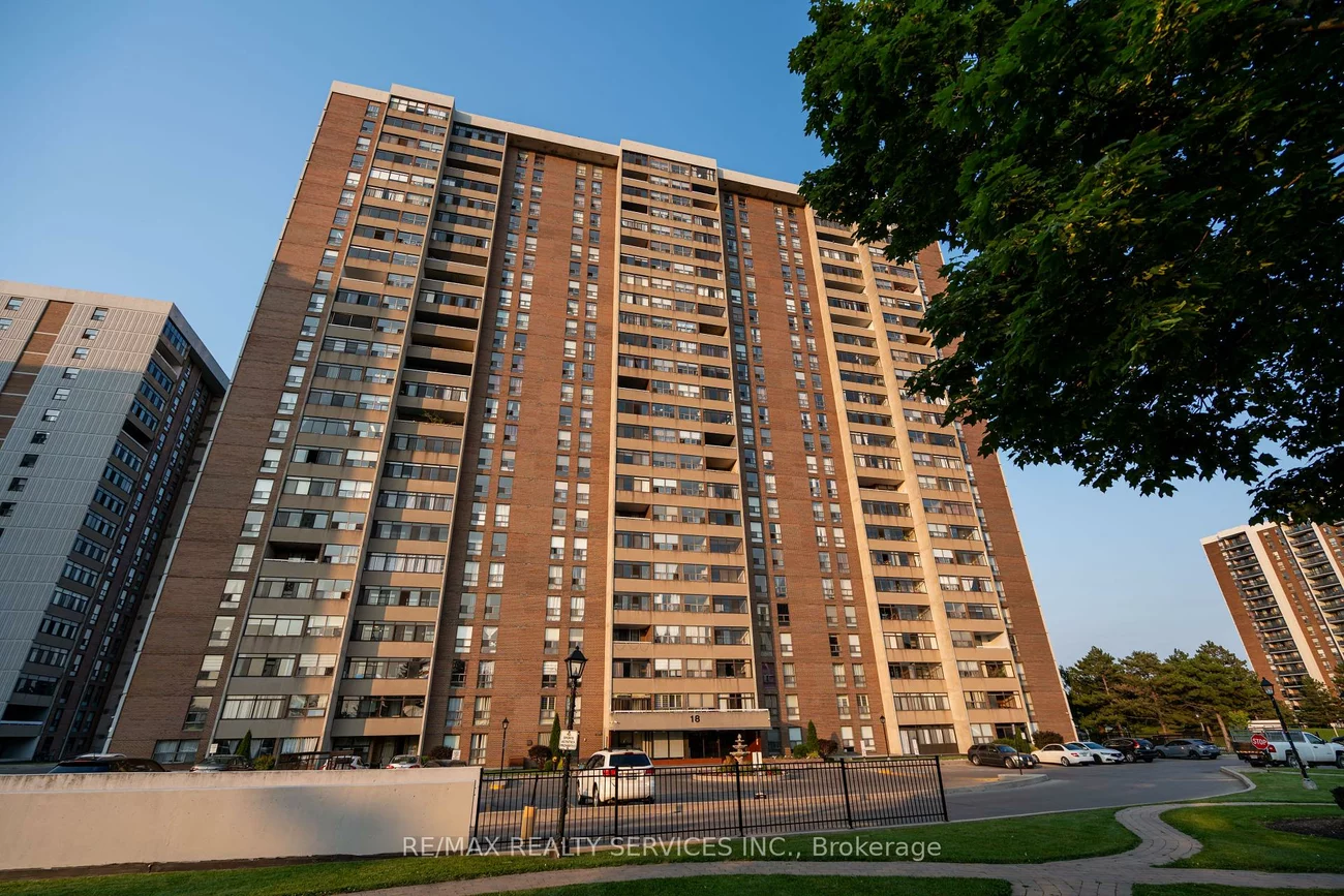 18, Knightsbridge, Queen Street Corridor, Brampton