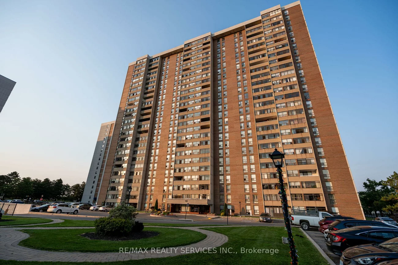 18, Knightsbridge, Queen Street Corridor, Brampton