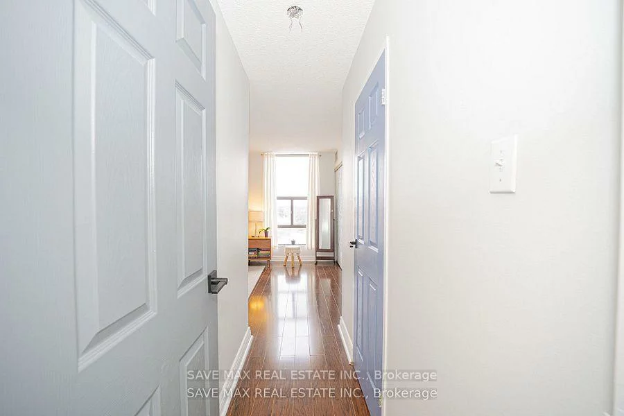 17, Knightsbridge, Queen Street Corridor, Brampton