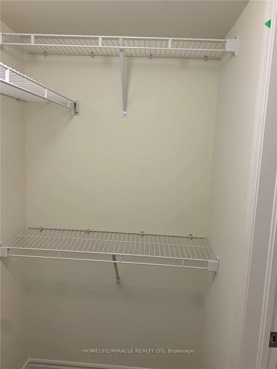 250, Lagerfeld, Northwest Brampton, Brampton