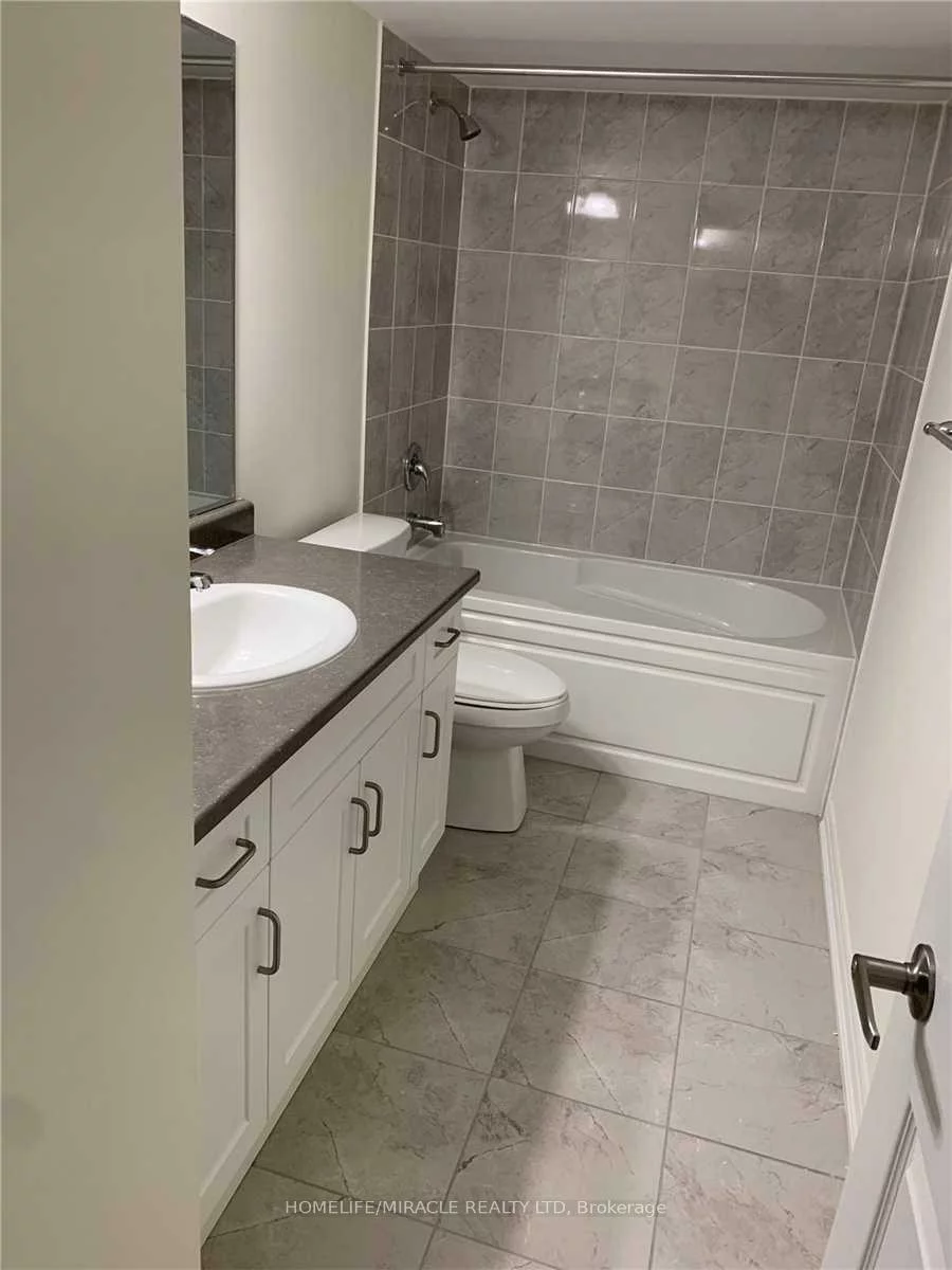 250, Lagerfeld, Northwest Brampton, Brampton