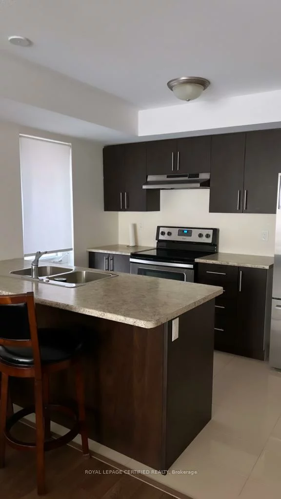 100, Dufay, Fletcher's Meadow, Brampton
