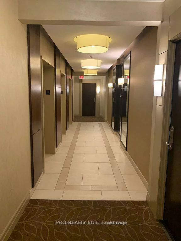 100, John, Downtown Brampton, Brampton