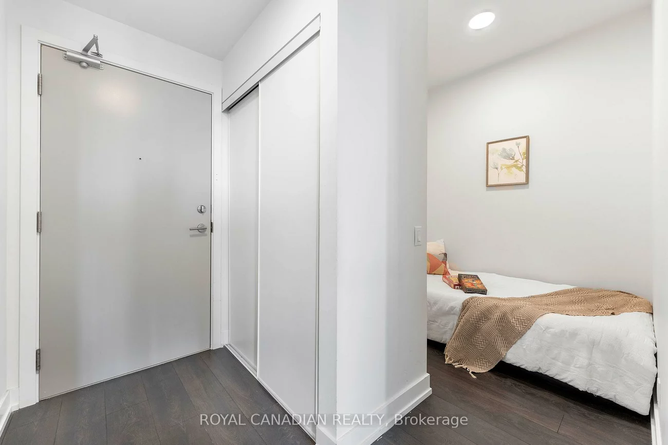 215, Veterans, Northwest Brampton, Brampton