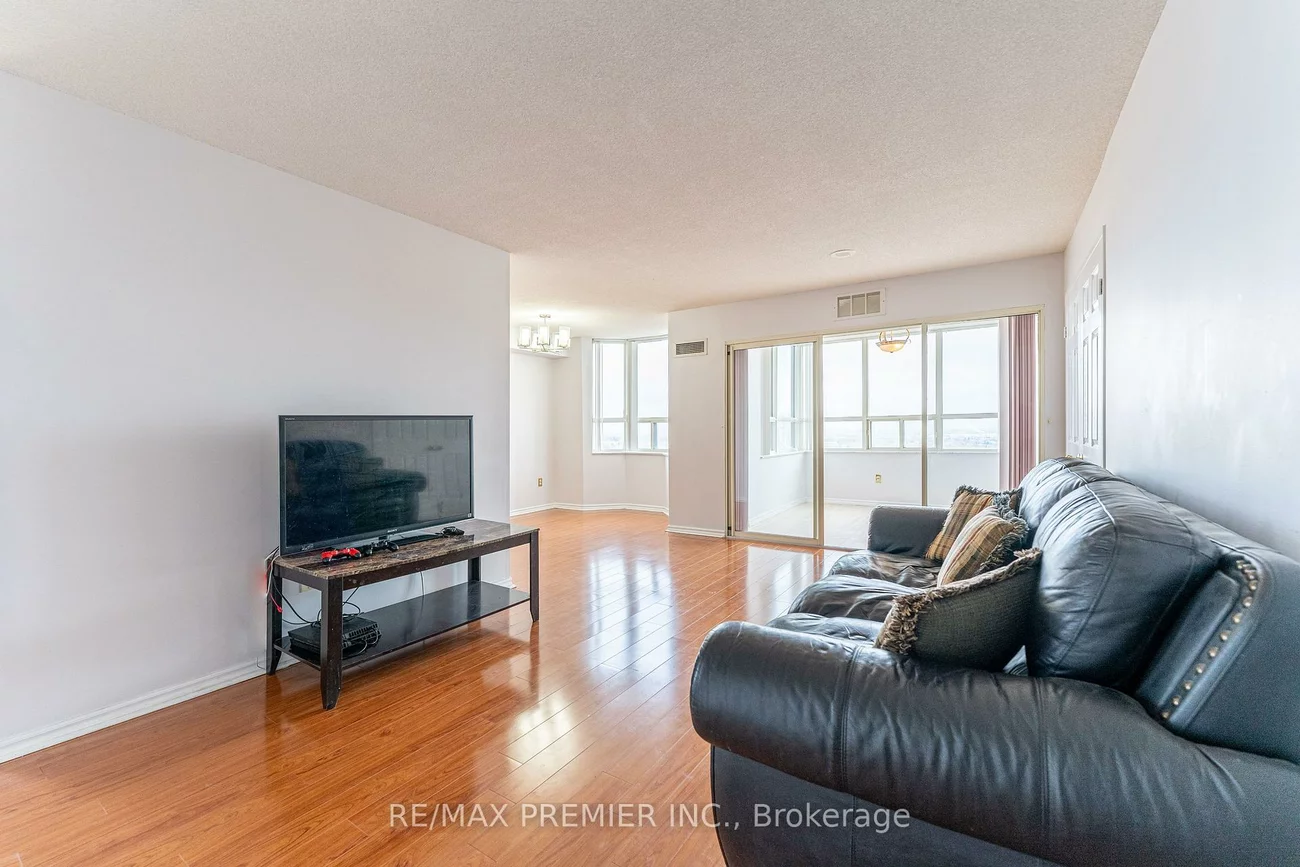 30, Malta, Fletcher's Creek South, Brampton