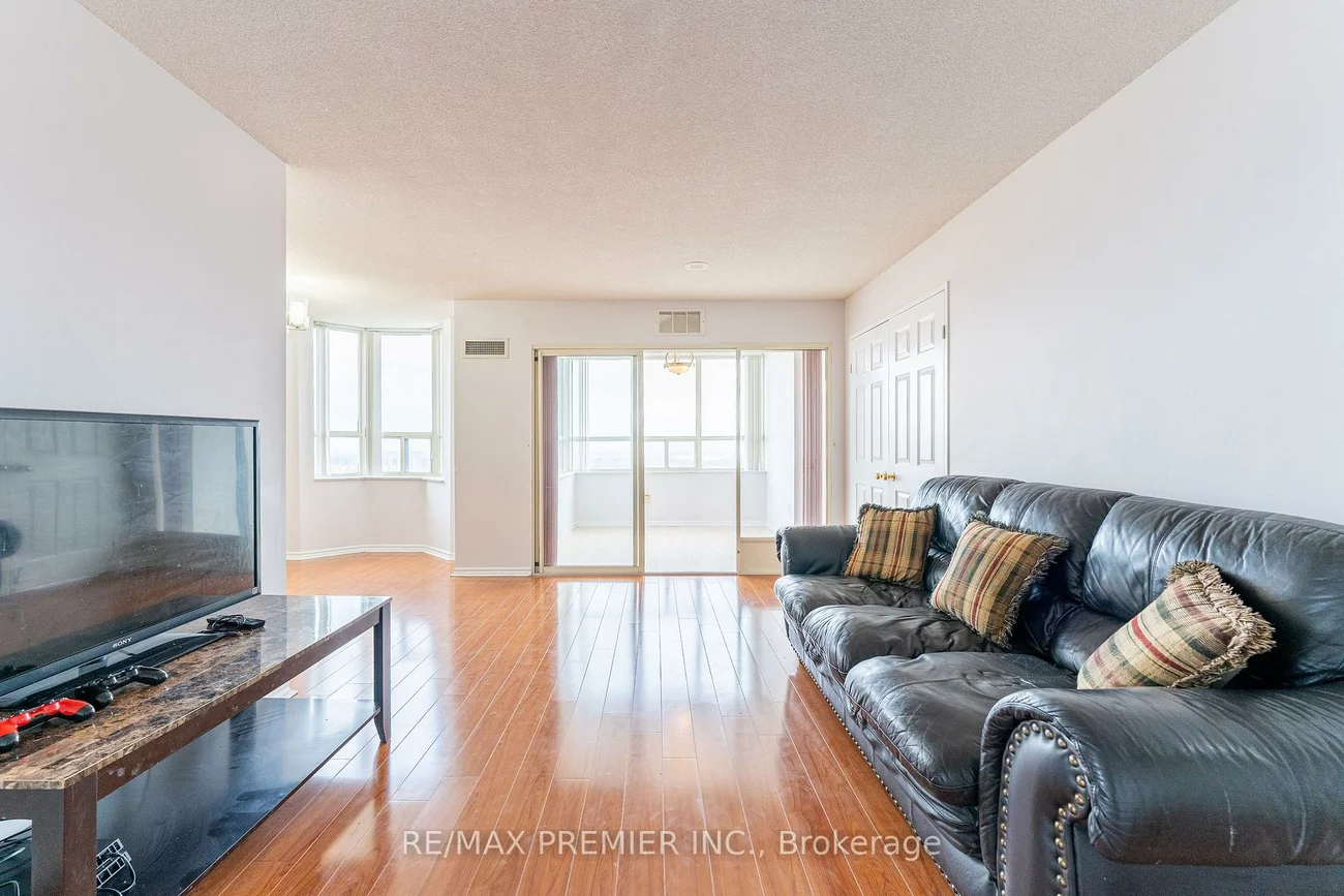 30, Malta, Fletcher's Creek South, Brampton
