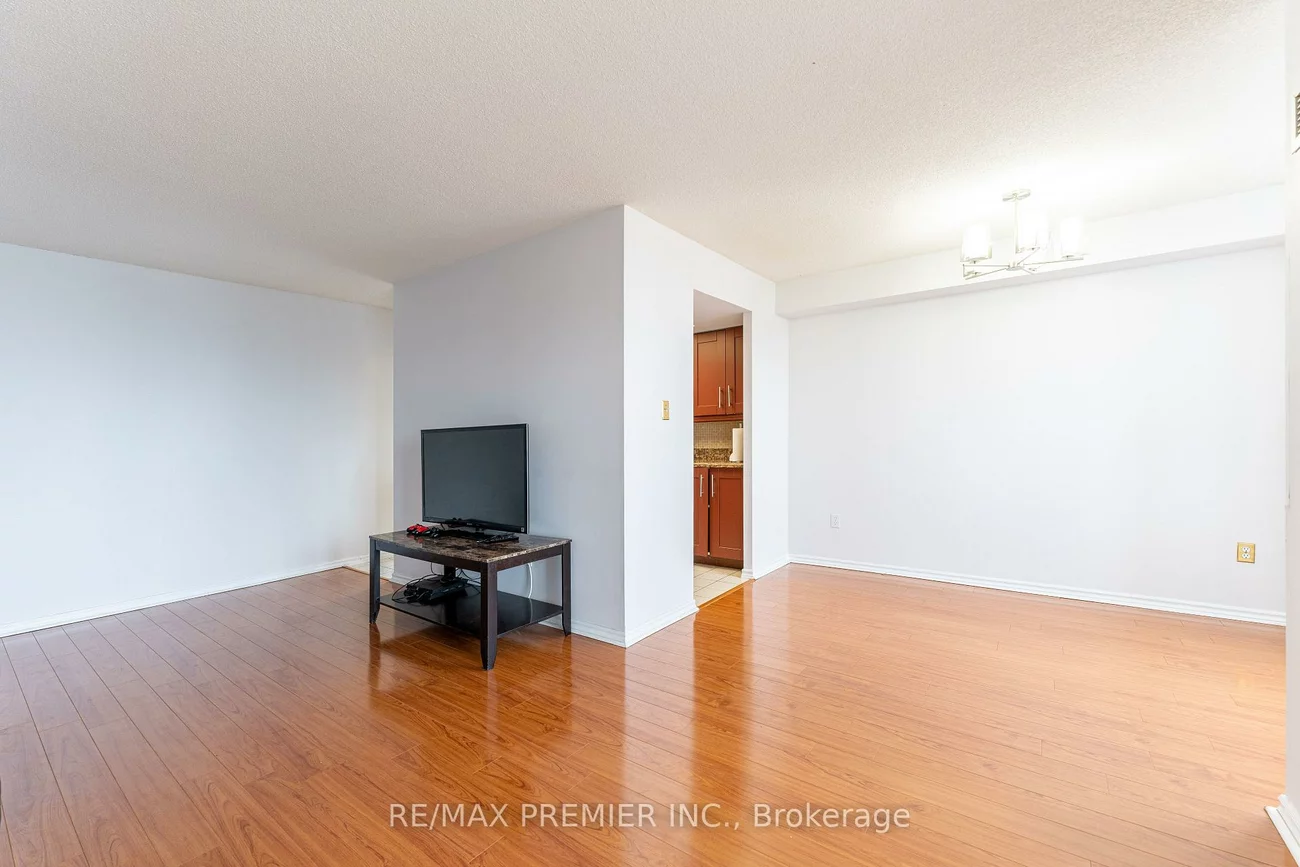 30, Malta, Fletcher's Creek South, Brampton