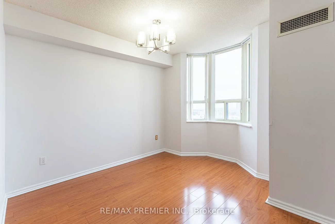 30, Malta, Fletcher's Creek South, Brampton