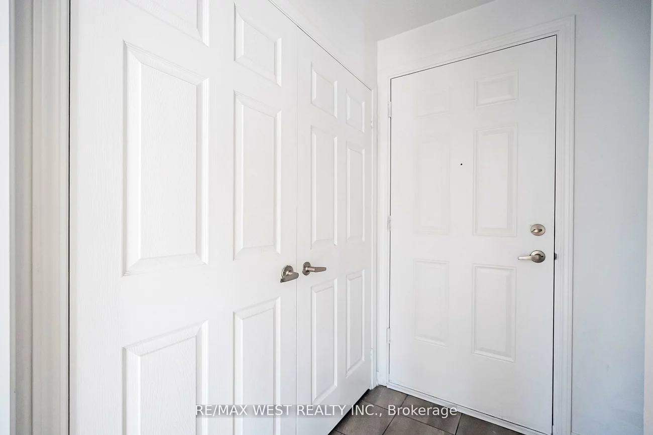 250, Sunny Meadow, Sandringham-Wellington, Brampton