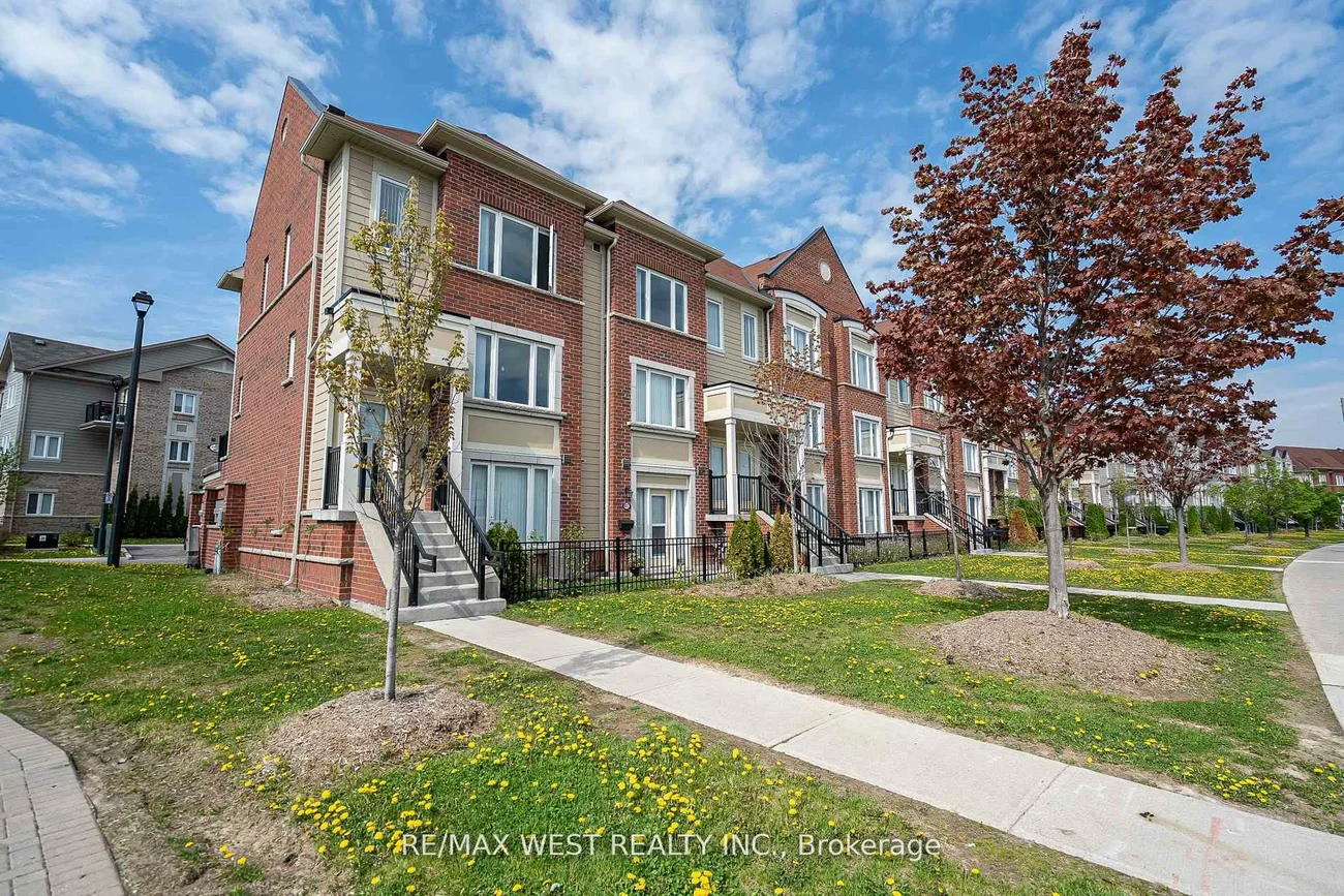 250, Sunny Meadow, Sandringham-Wellington, Brampton