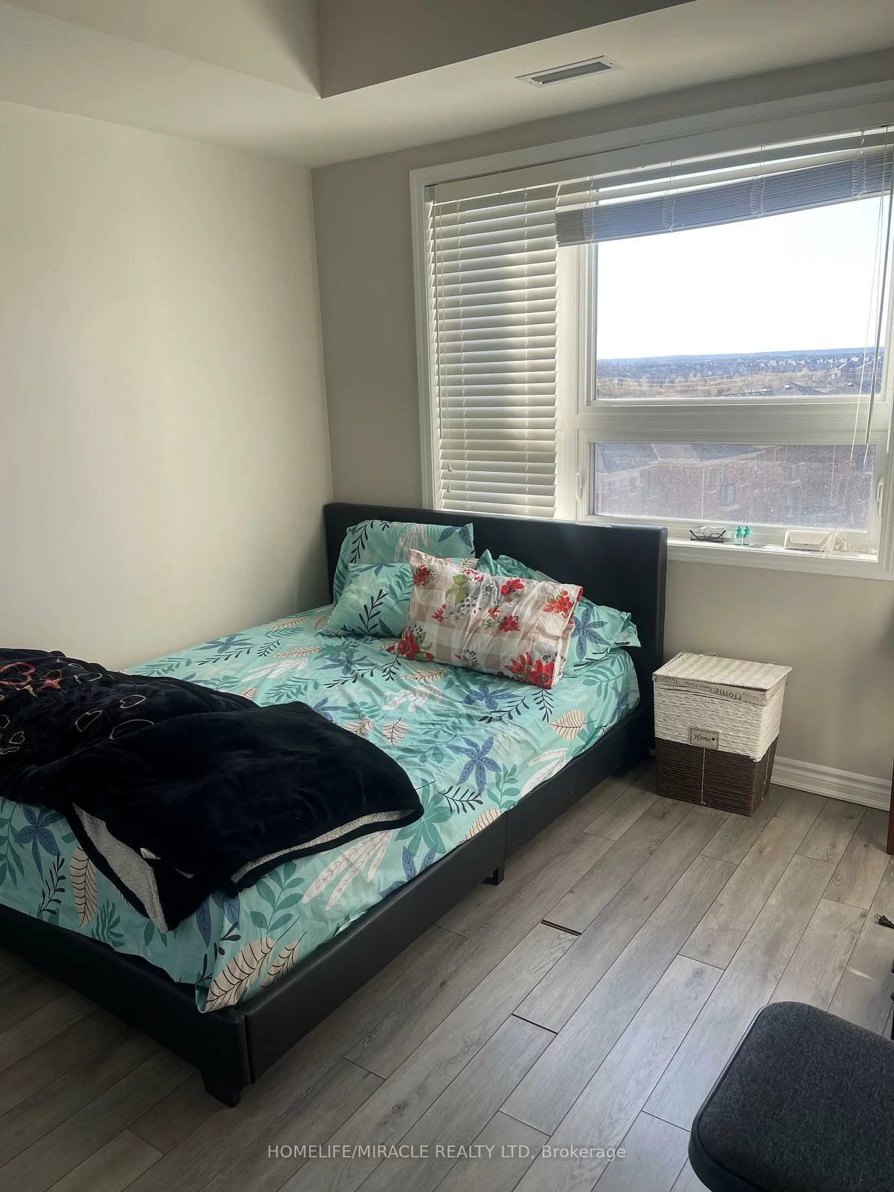 200, Lagerfeld, Northwest Brampton, Brampton