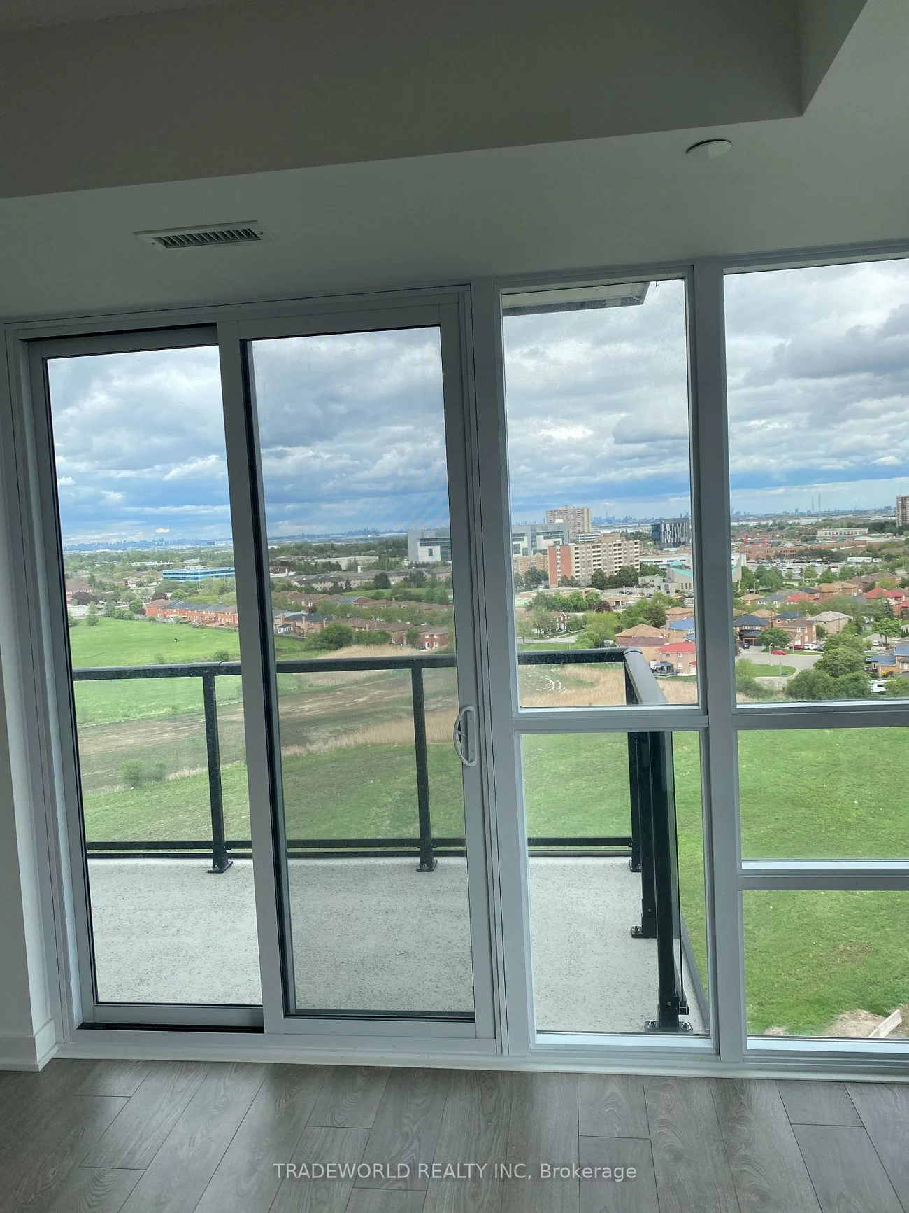 225, Malta, Fletcher's Creek South, Brampton