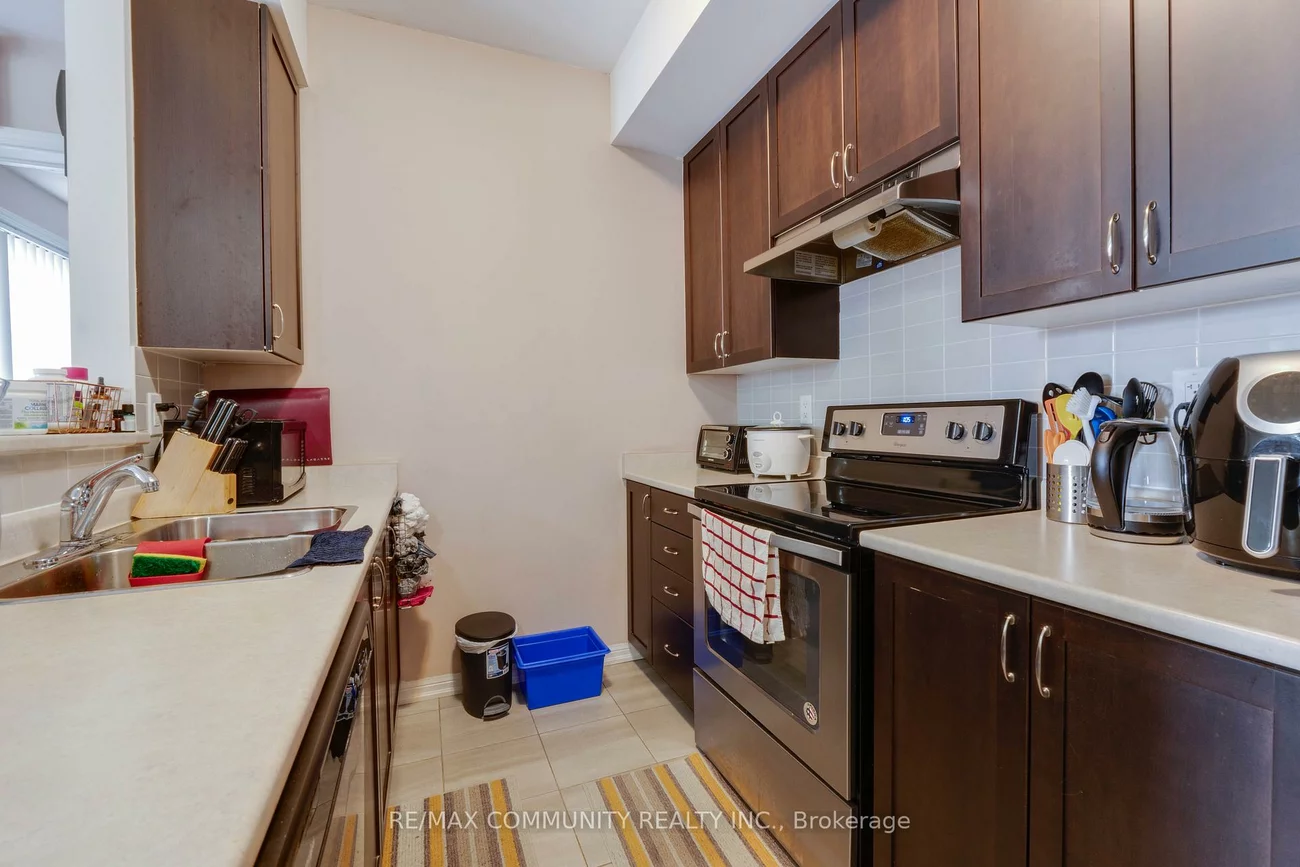 250, Sunny Meadow, Sandringham-Wellington, Brampton