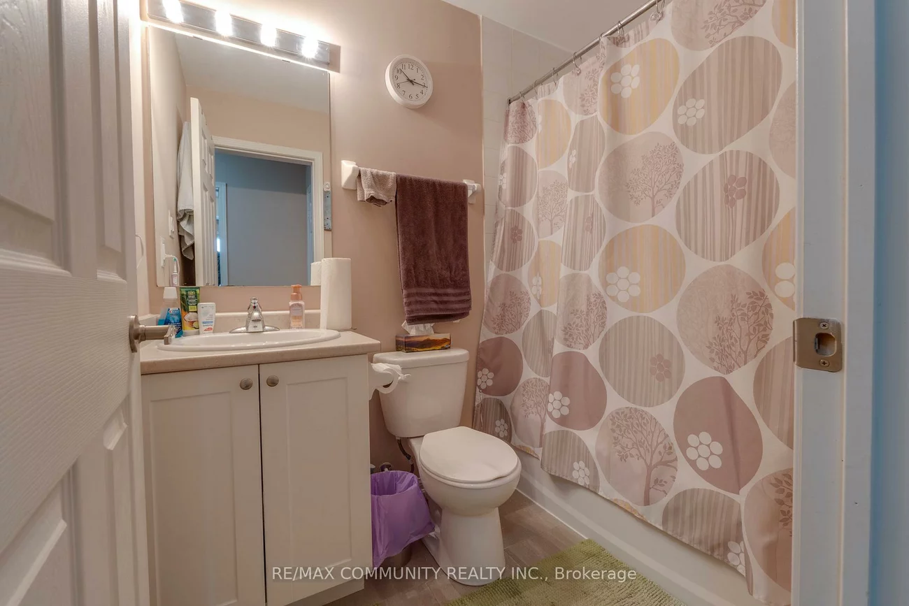 250, Sunny Meadow, Sandringham-Wellington, Brampton
