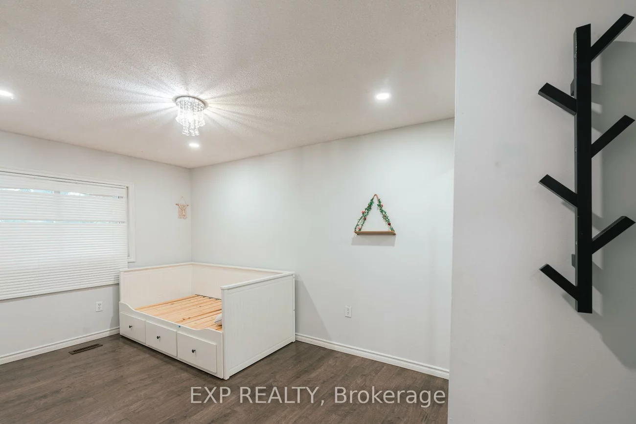 399, Vodden, Madoc, Brampton