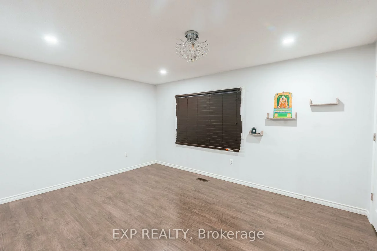399, Vodden, Madoc, Brampton