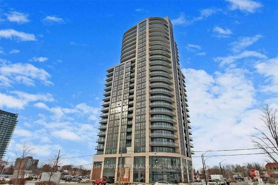 15, Lynch, Downtown Brampton, Brampton