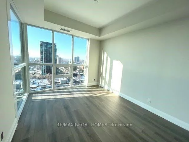 15, Lynch, Downtown Brampton, Brampton