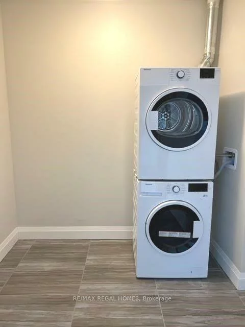 15, Lynch, Downtown Brampton, Brampton