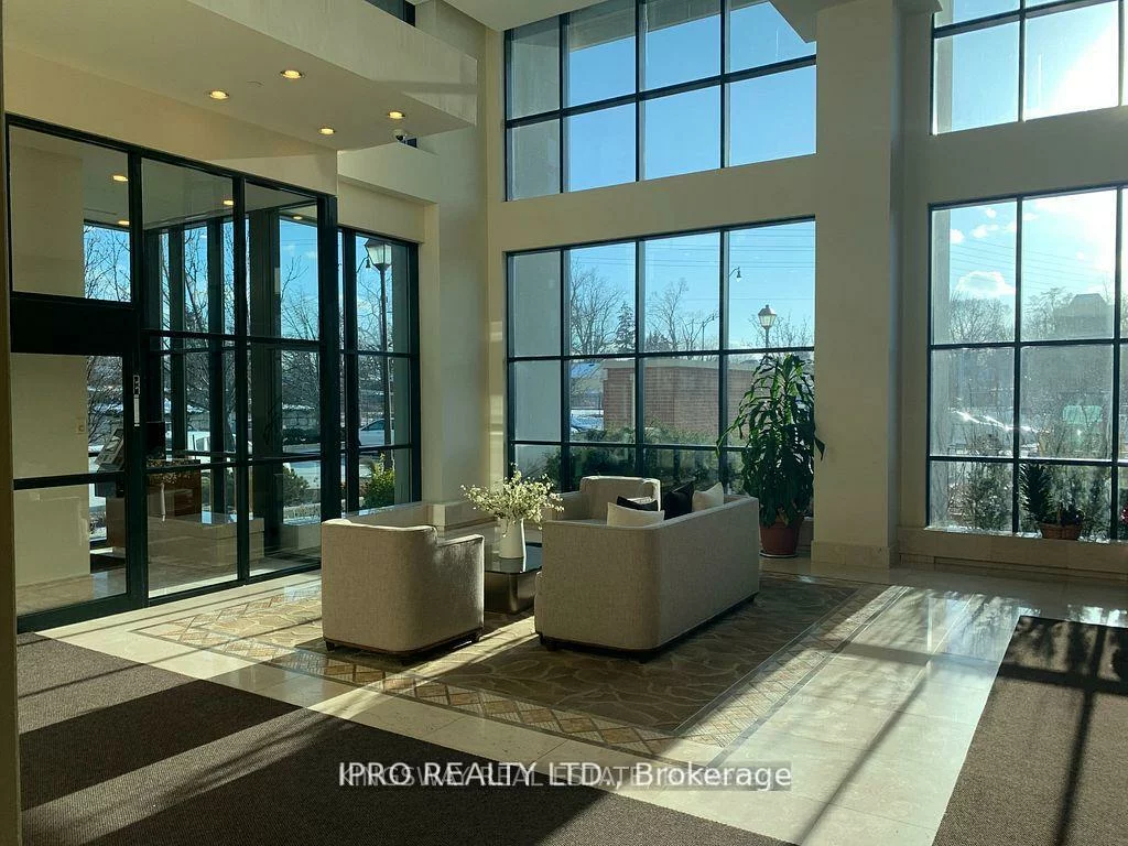100, John, Downtown Brampton, Brampton