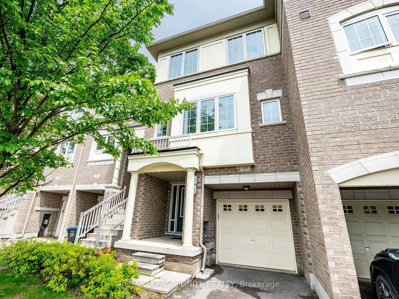 37, Aspen Hills, Credit Valley, Brampton