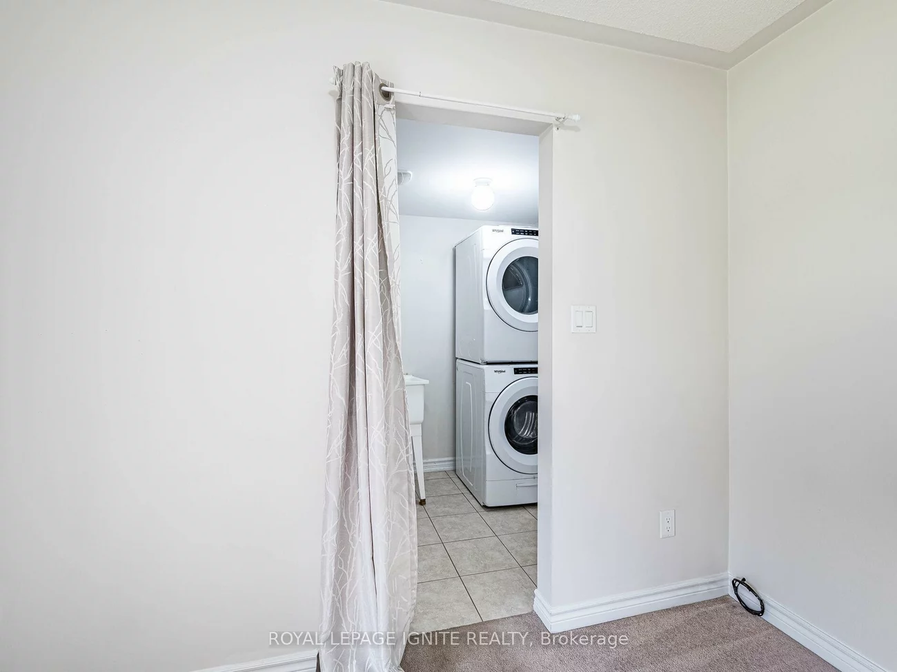 37, Aspen Hills, Credit Valley, Brampton