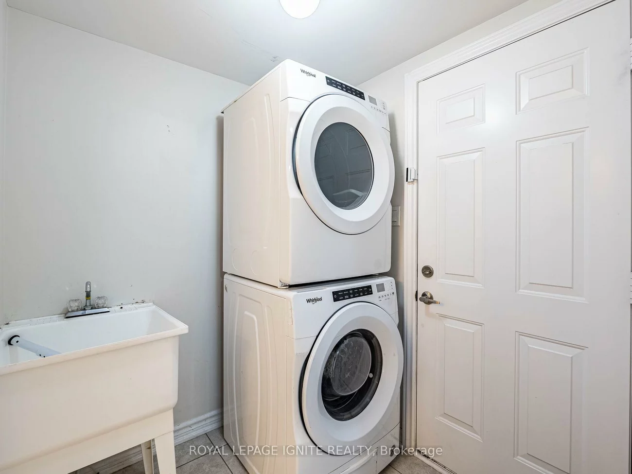 37, Aspen Hills, Credit Valley, Brampton