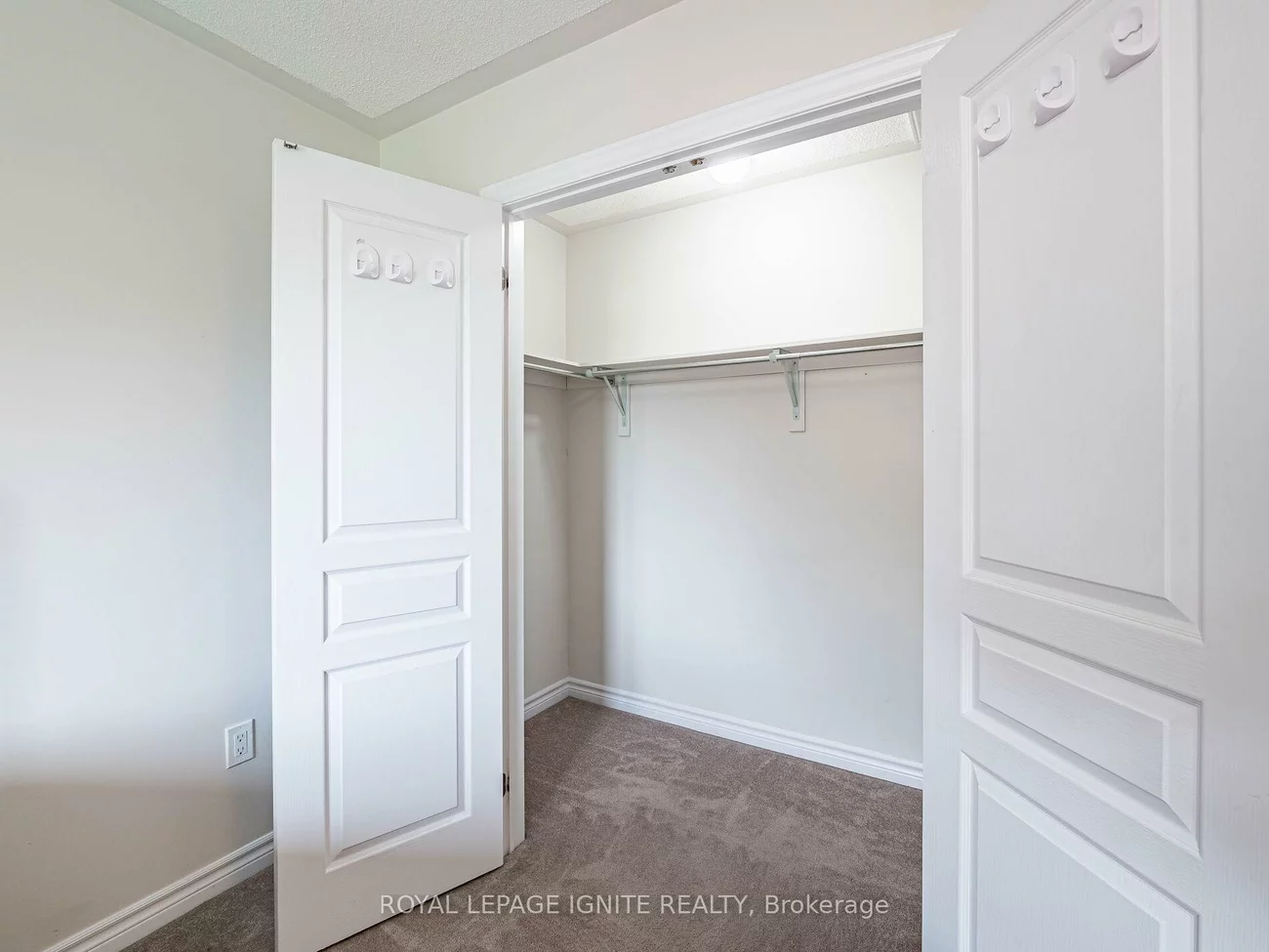 37, Aspen Hills, Credit Valley, Brampton