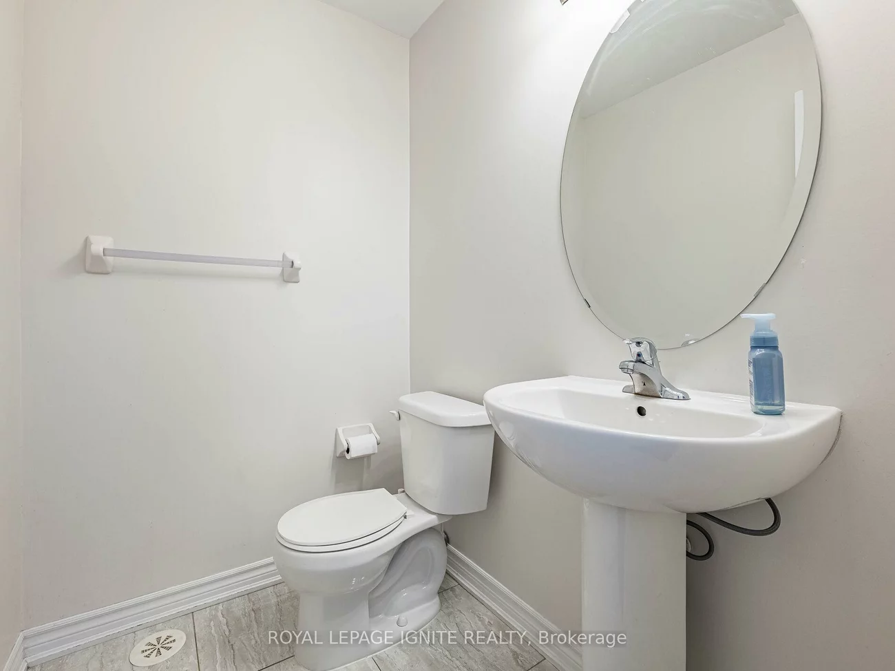 37, Aspen Hills, Credit Valley, Brampton
