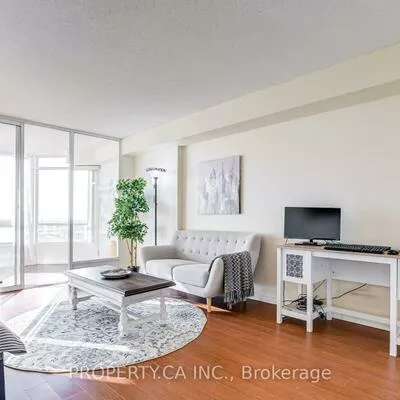 26, Hanover, Queen Street Corridor, Brampton