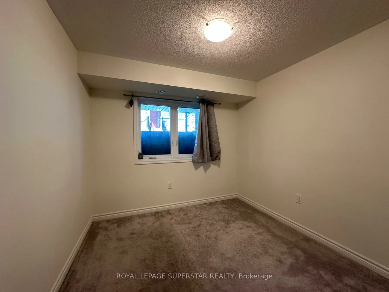 230, Lagerfeld, Northwest Brampton, Brampton