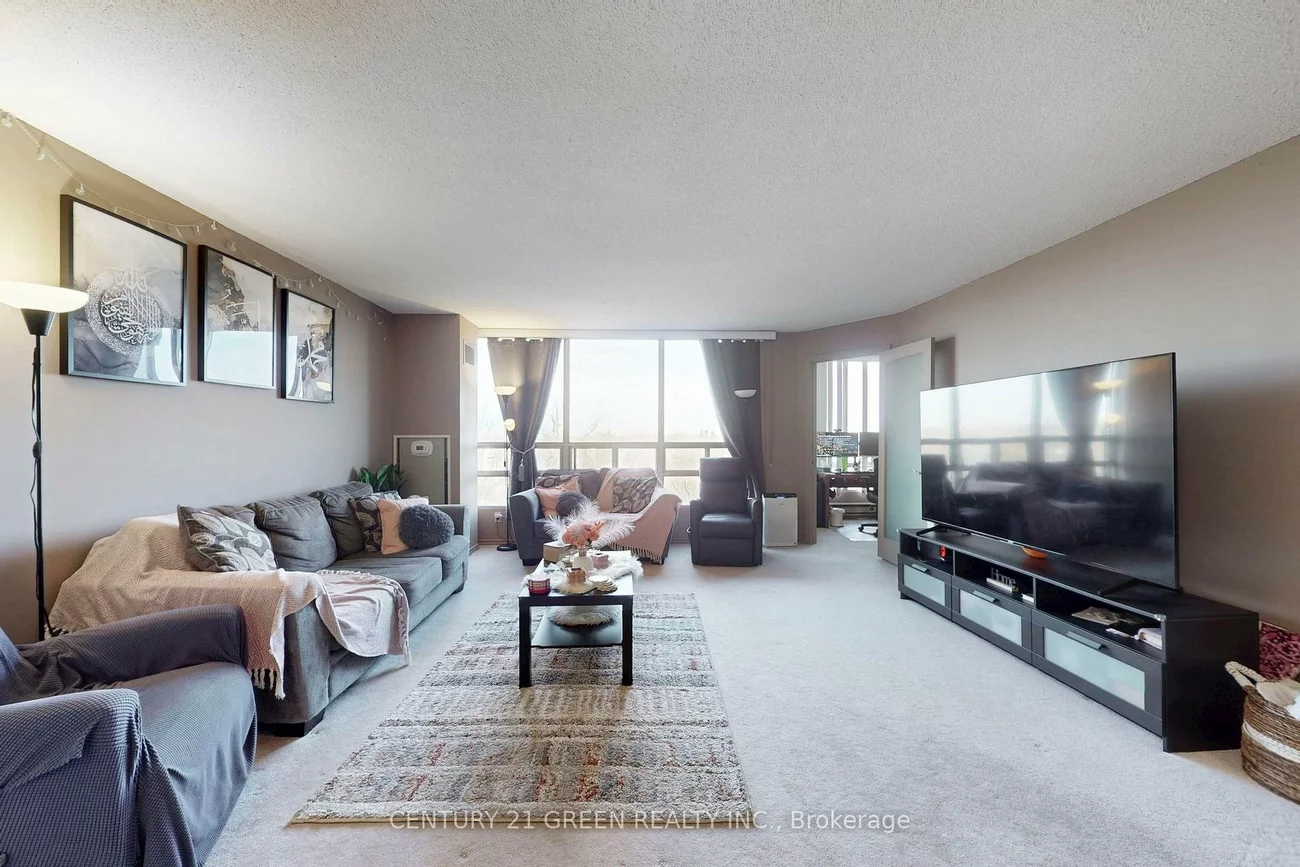 310, Mill, Brampton South, Brampton