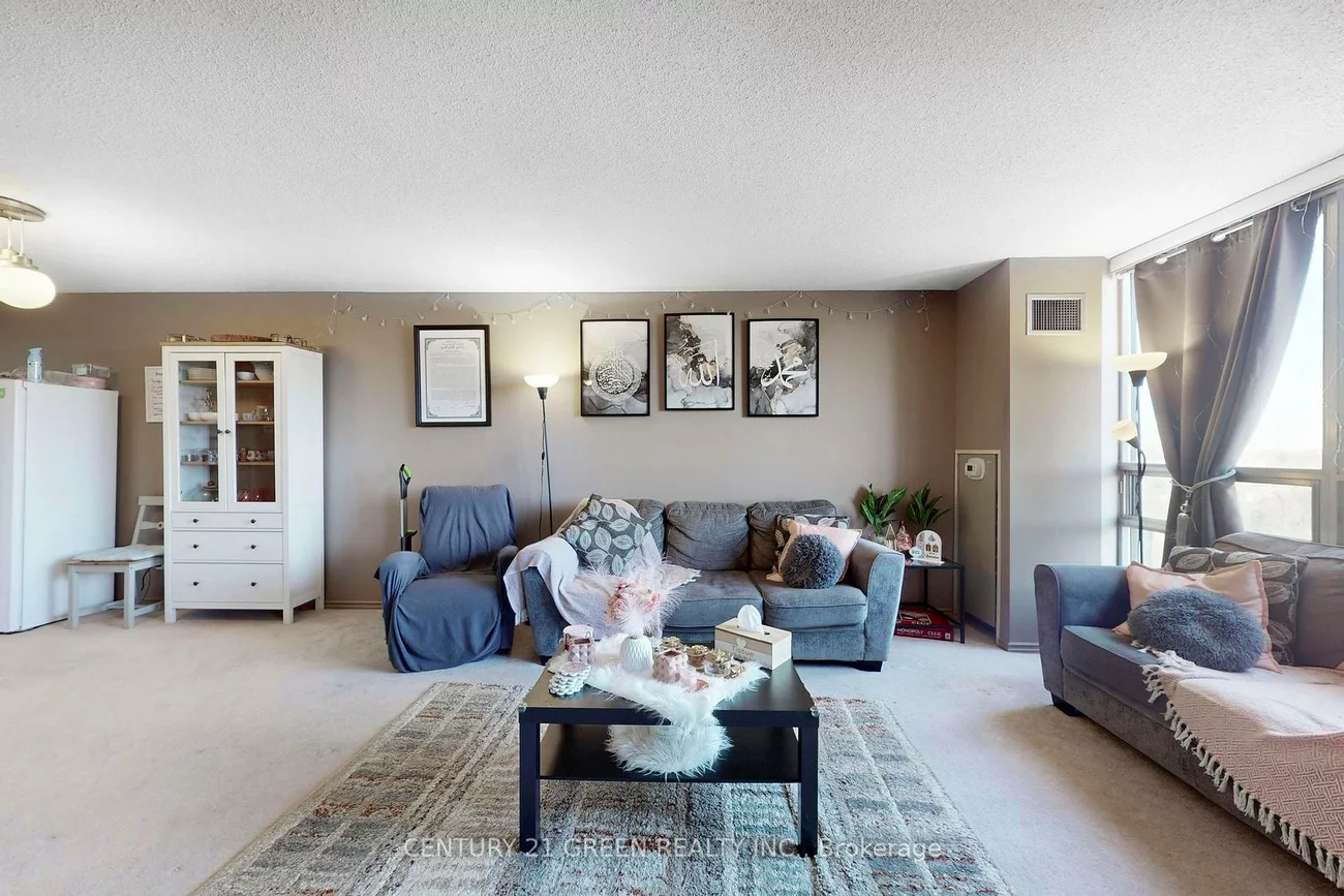 310, Mill, Brampton South, Brampton