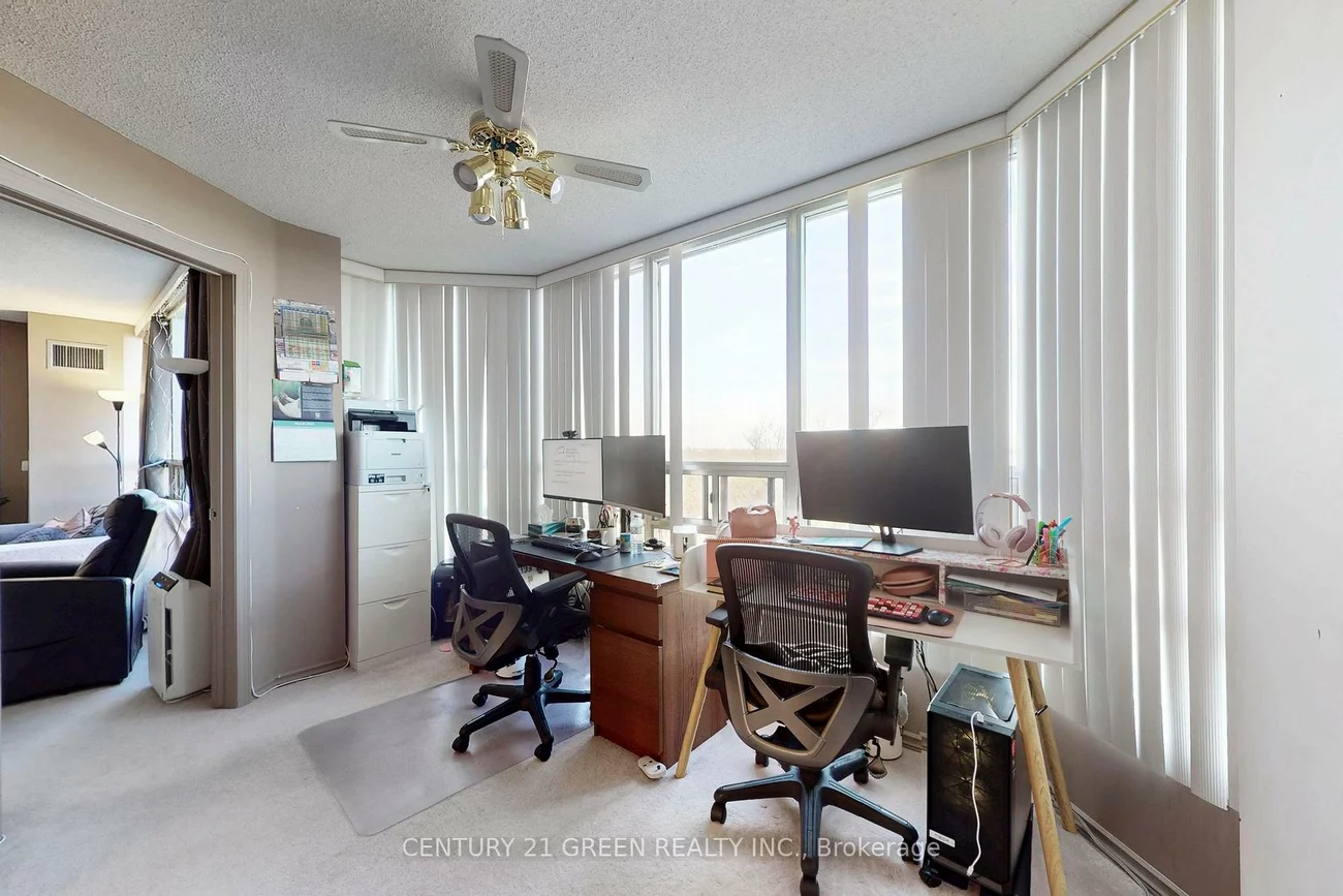 310, Mill, Brampton South, Brampton