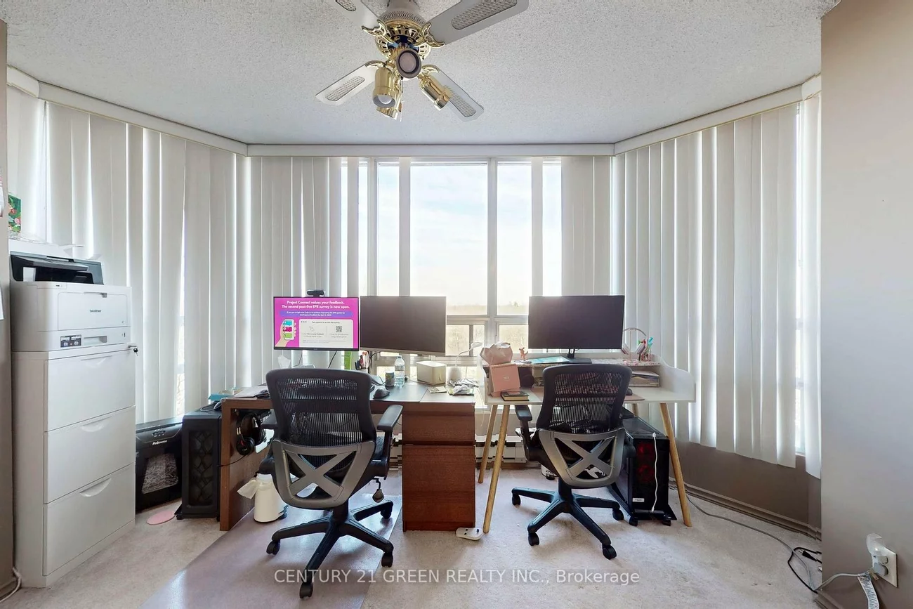 310, Mill, Brampton South, Brampton