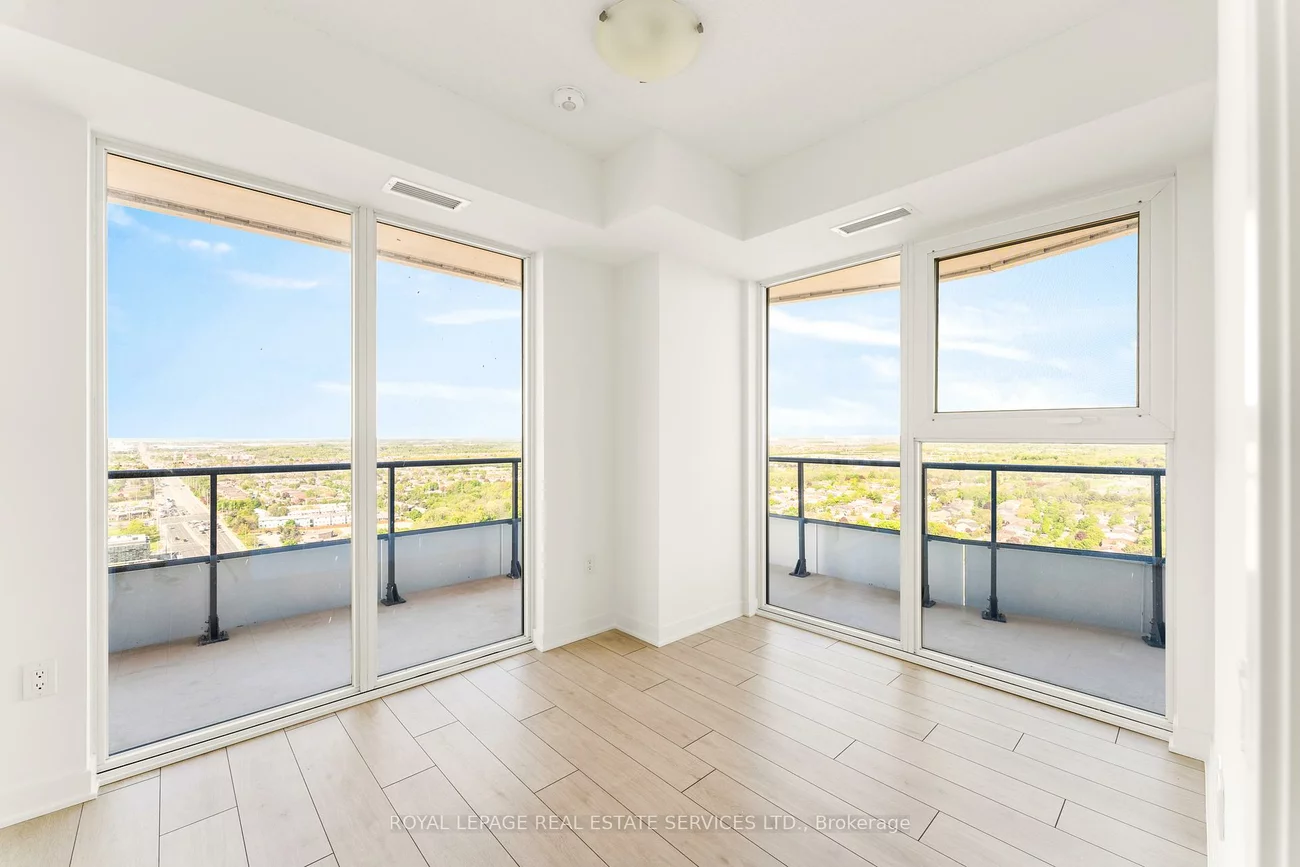 260, Malta, Downtown Brampton, Brampton