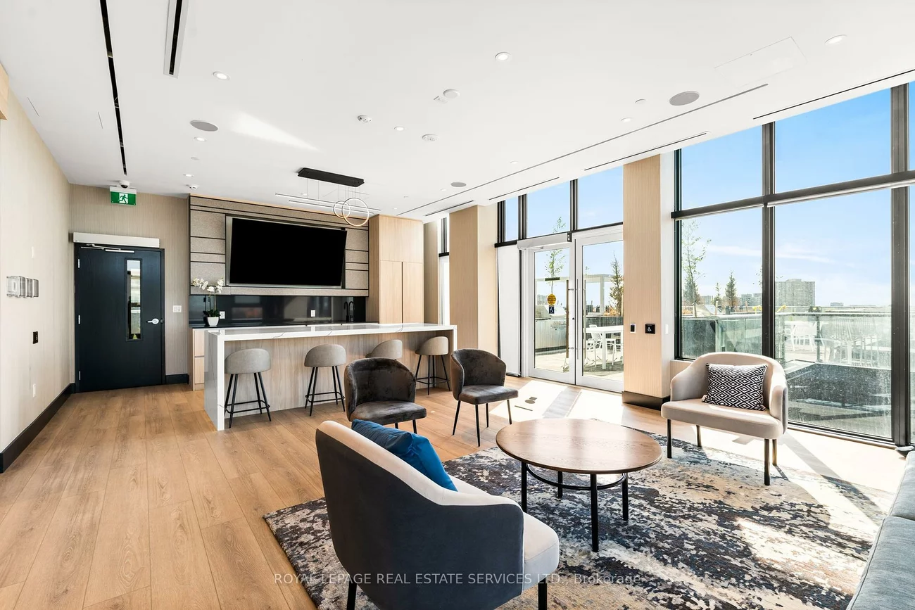 260, Malta, Downtown Brampton, Brampton