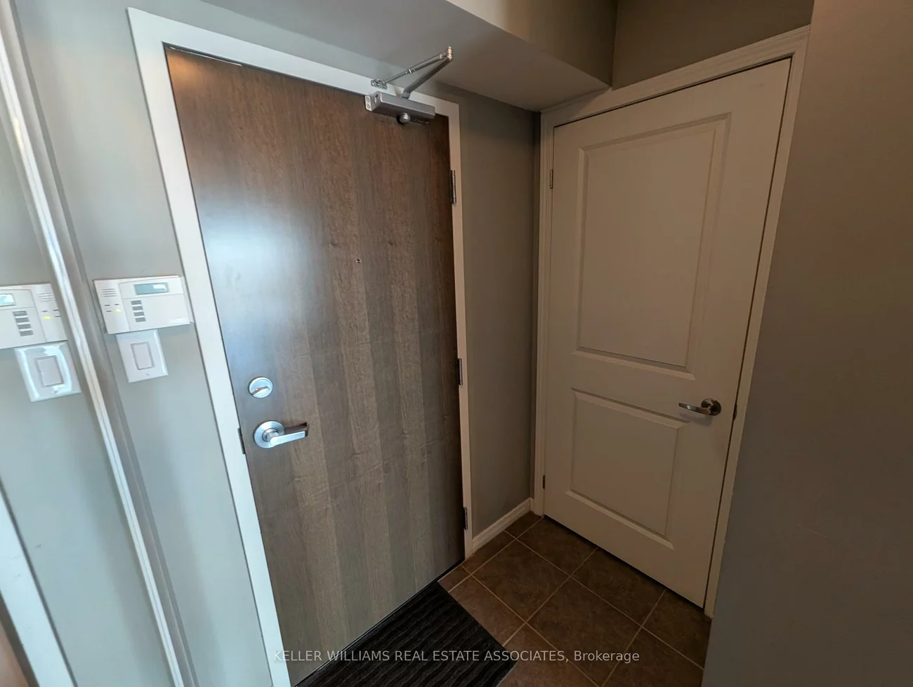 9, George, Downtown Brampton, Brampton