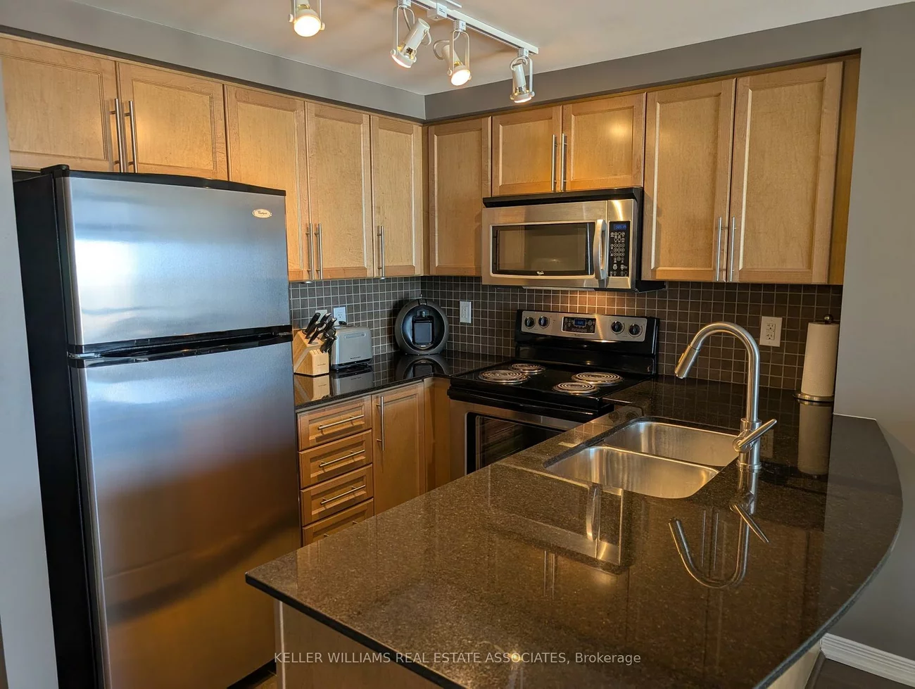 9, George, Downtown Brampton, Brampton