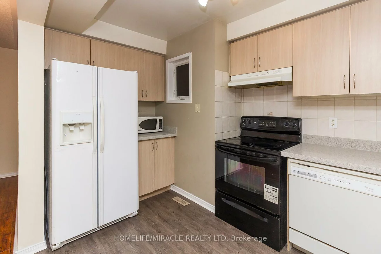6, Sinclair, Brampton West, Brampton