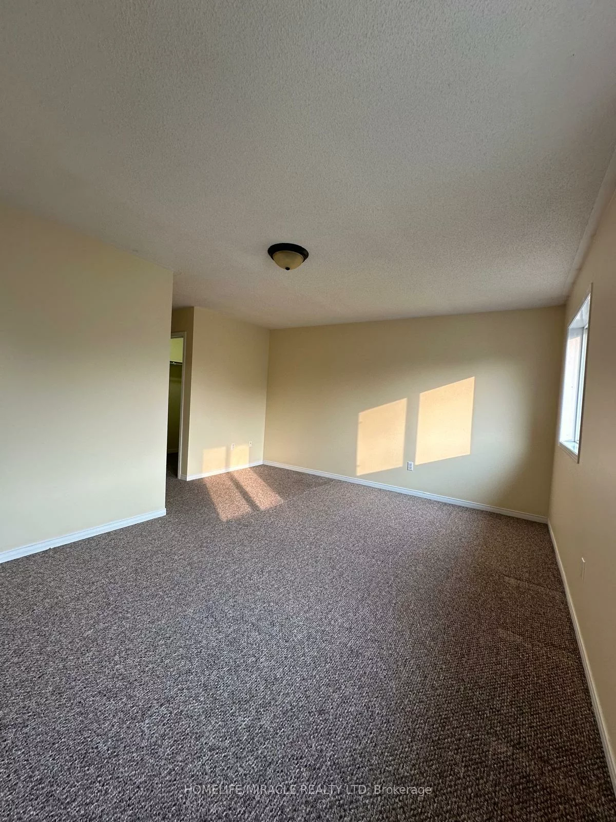 6, Sinclair, Brampton West, Brampton