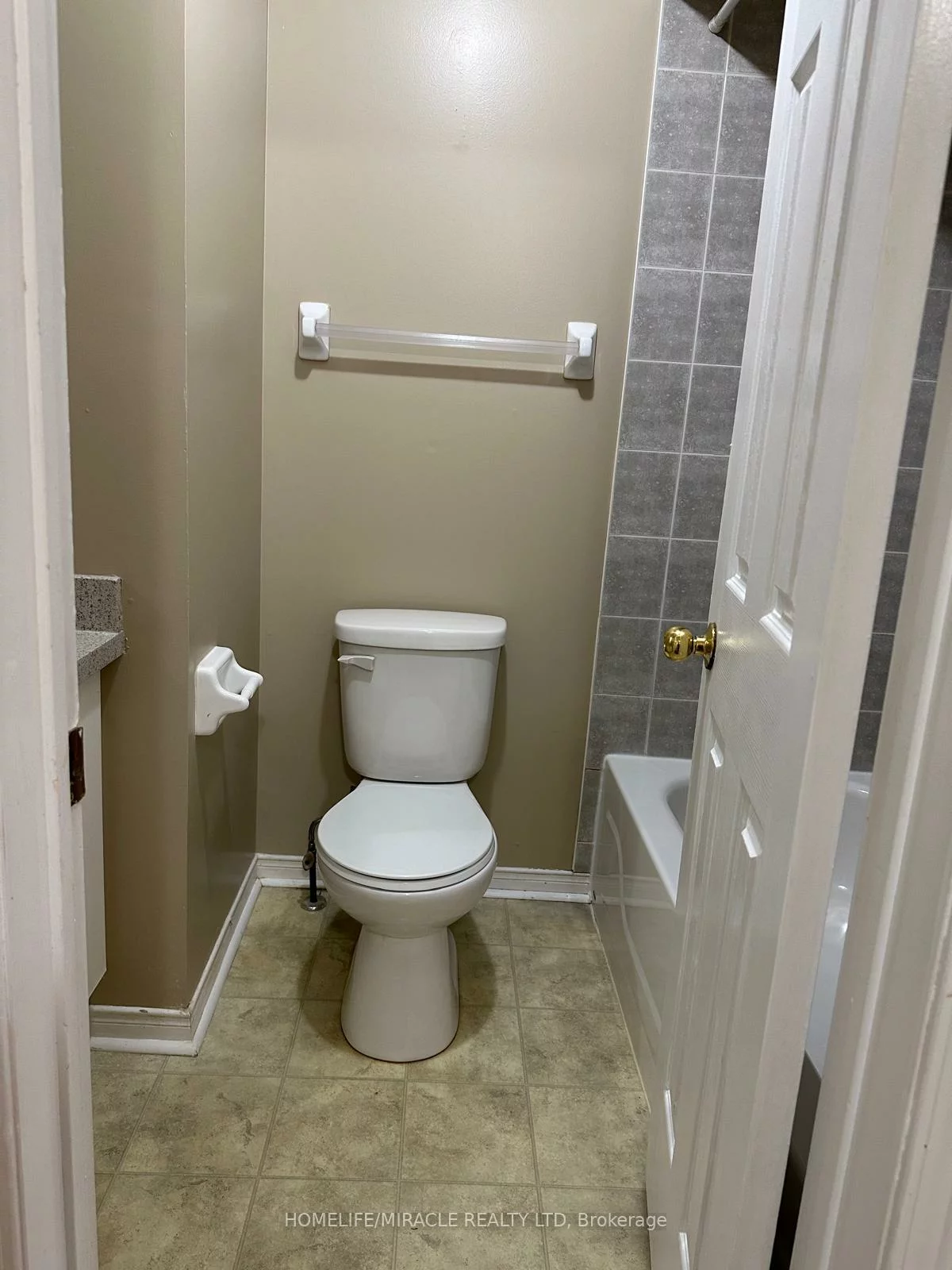 6, Sinclair, Brampton West, Brampton