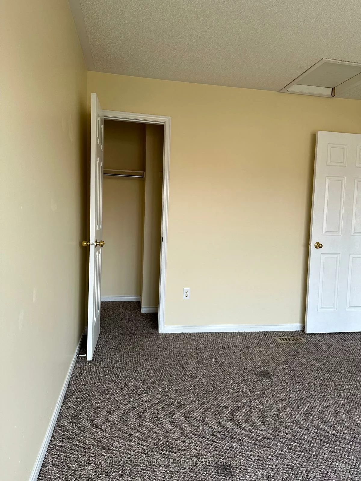 6, Sinclair, Brampton West, Brampton