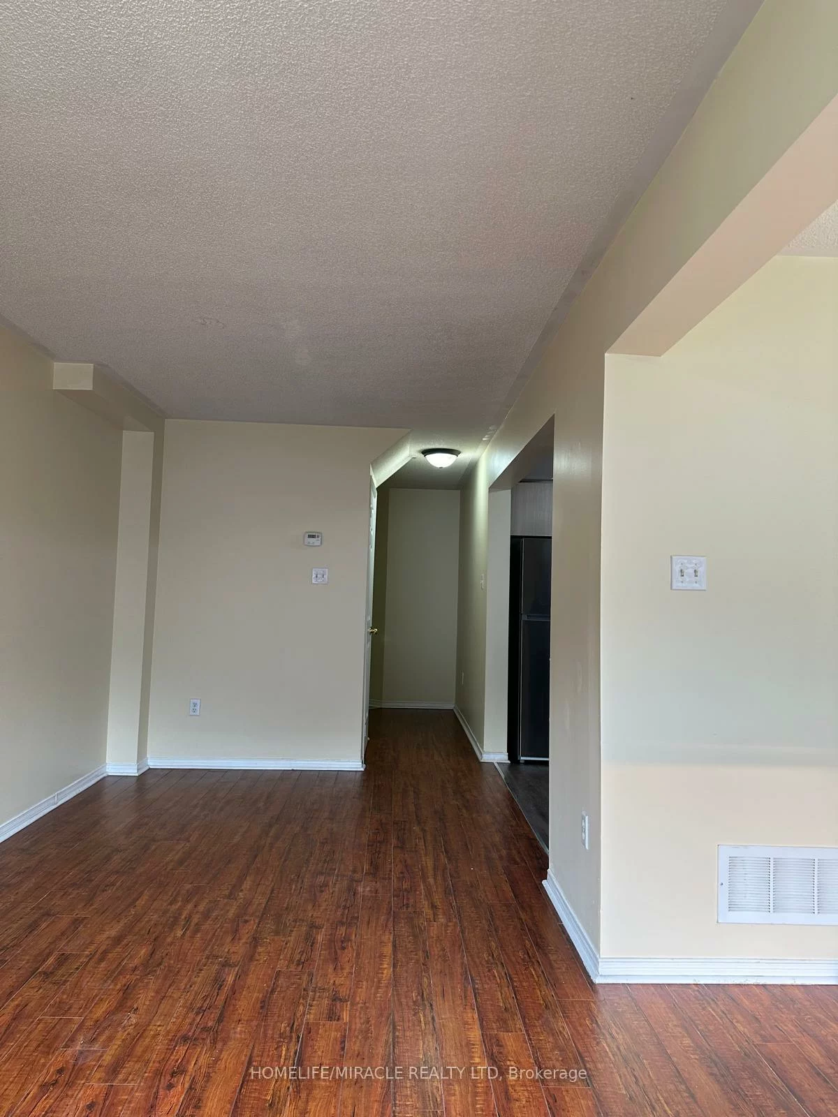 6, Sinclair, Brampton West, Brampton
