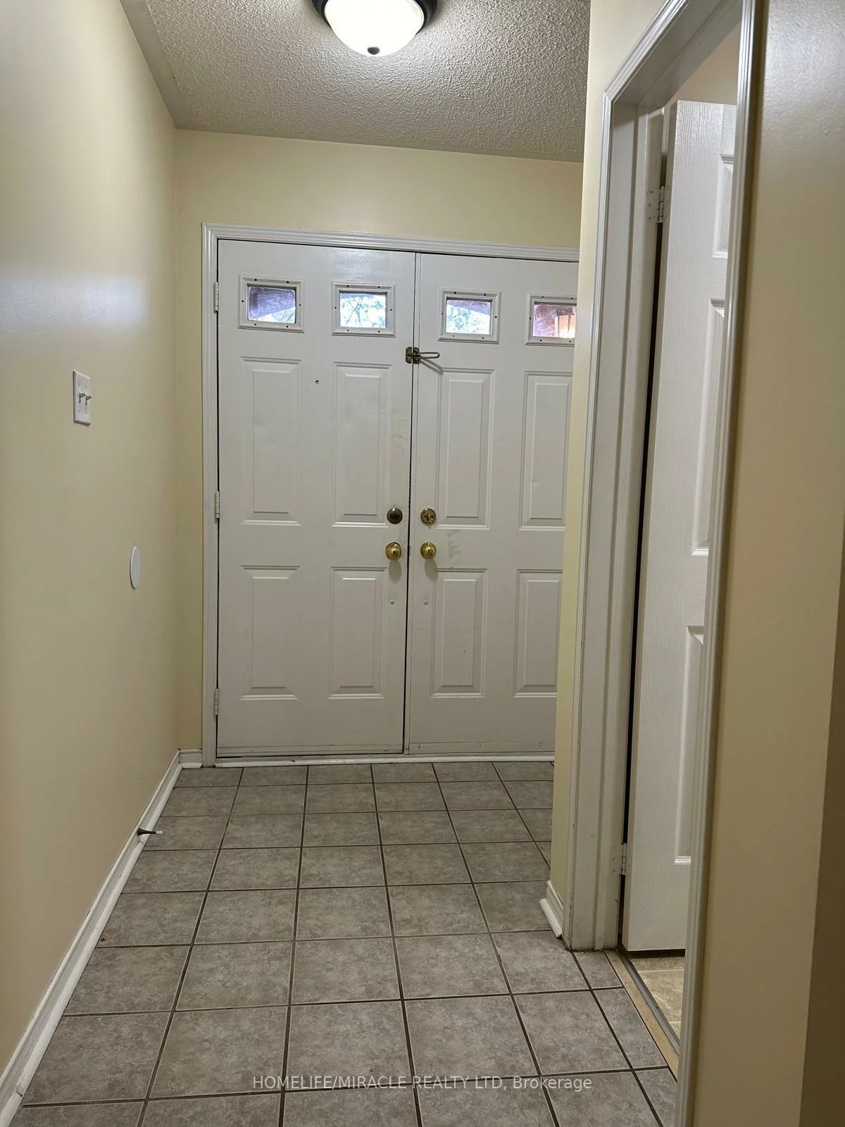 6, Sinclair, Brampton West, Brampton