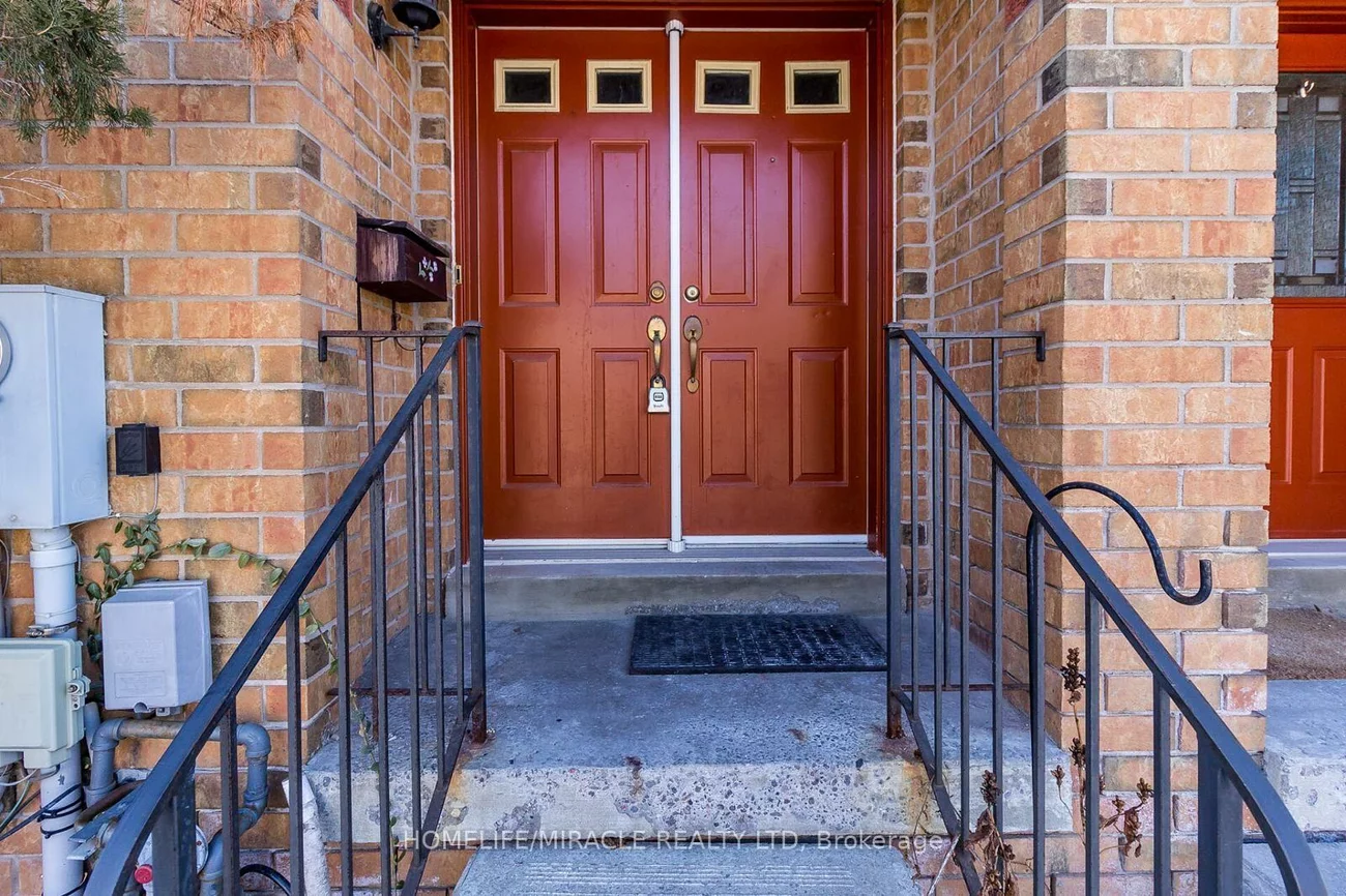6, Sinclair, Brampton West, Brampton