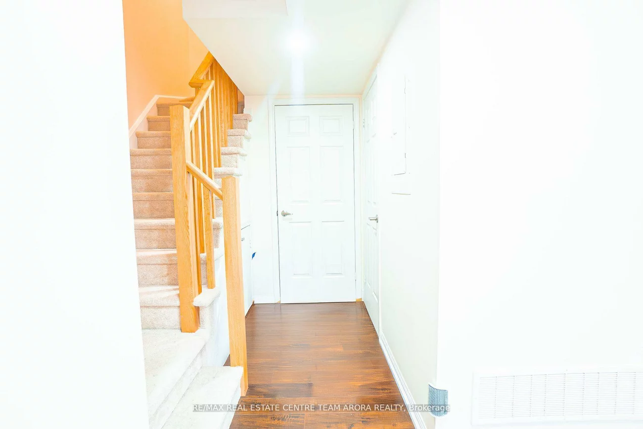 250, Sunny Meadow, Sandringham-Wellington, Brampton