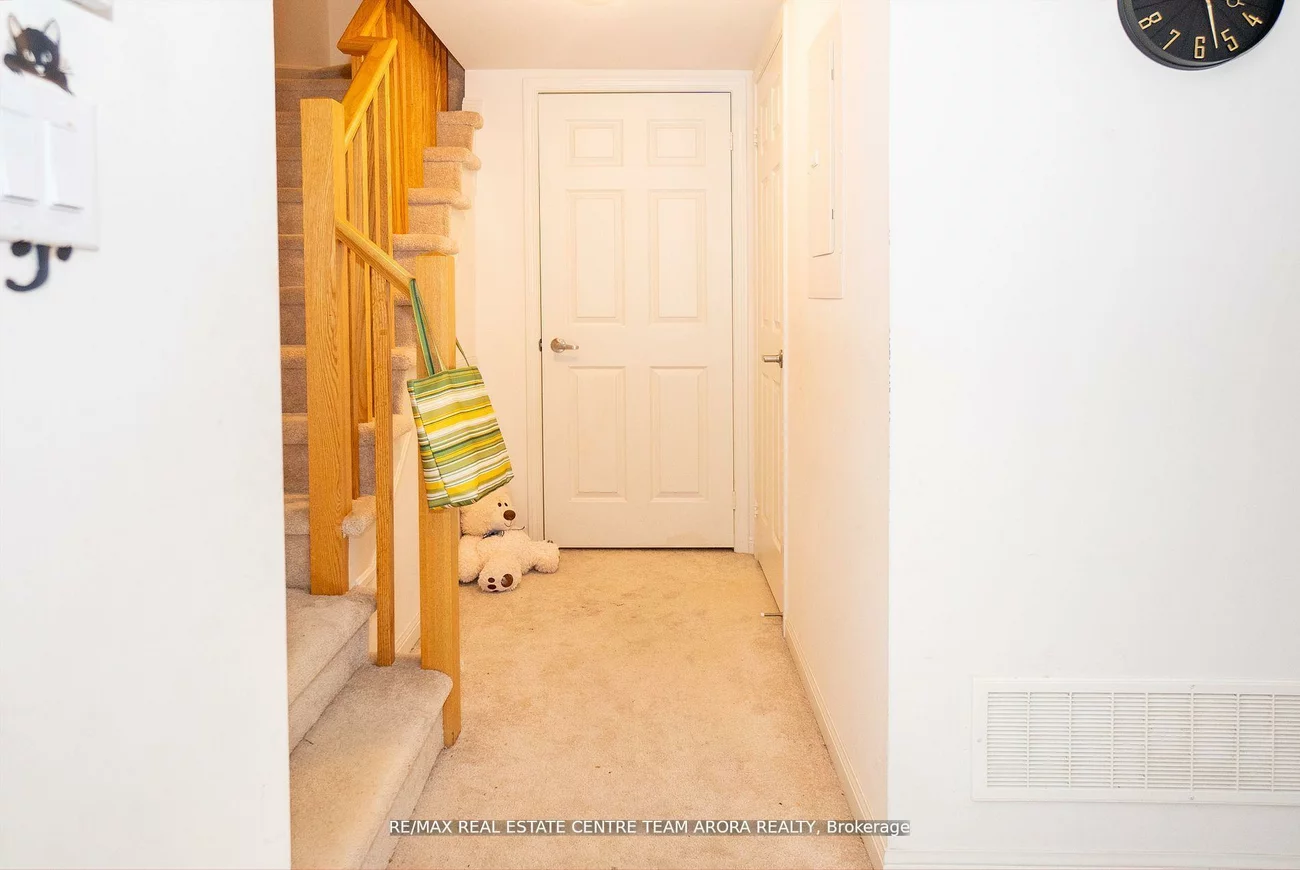 250, Sunny Meadow, Sandringham-Wellington, Brampton