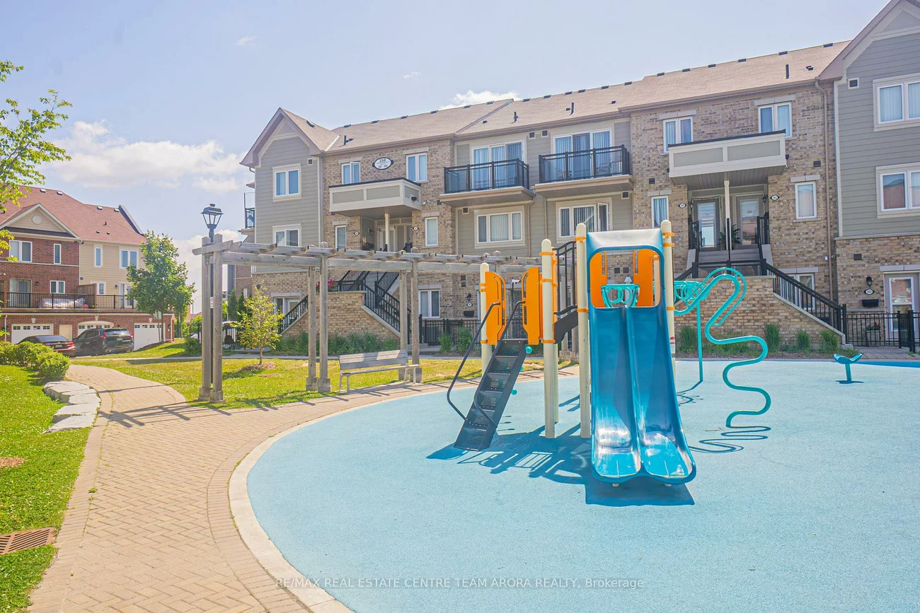 250, Sunny Meadow, Sandringham-Wellington, Brampton