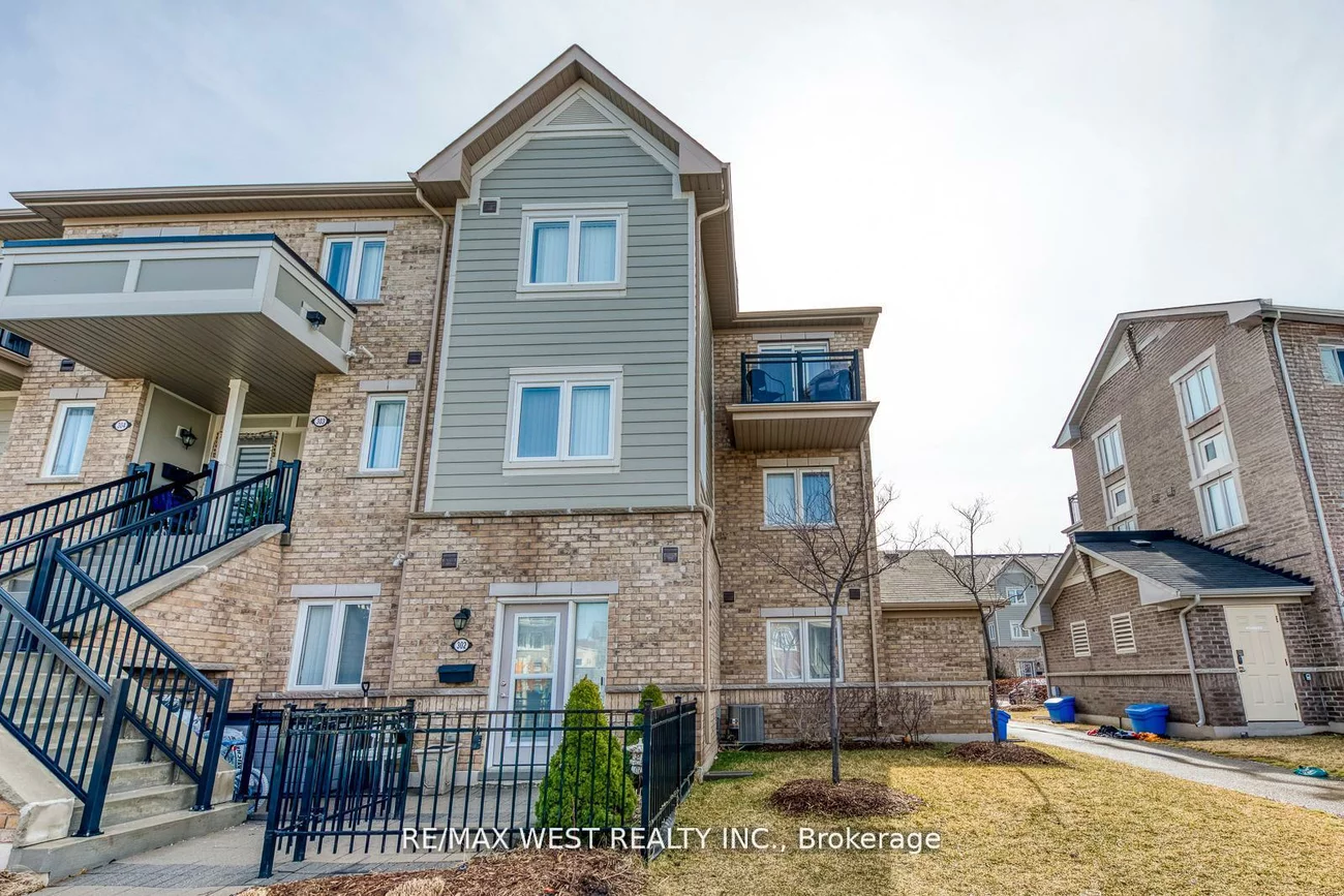 250, Sunny Meadow, Sandringham-Wellington, Brampton